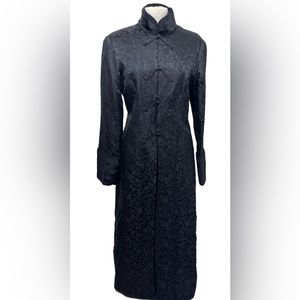 VINTAGE Black on black paisley kimono robe with furry collar and cuff. SZ M